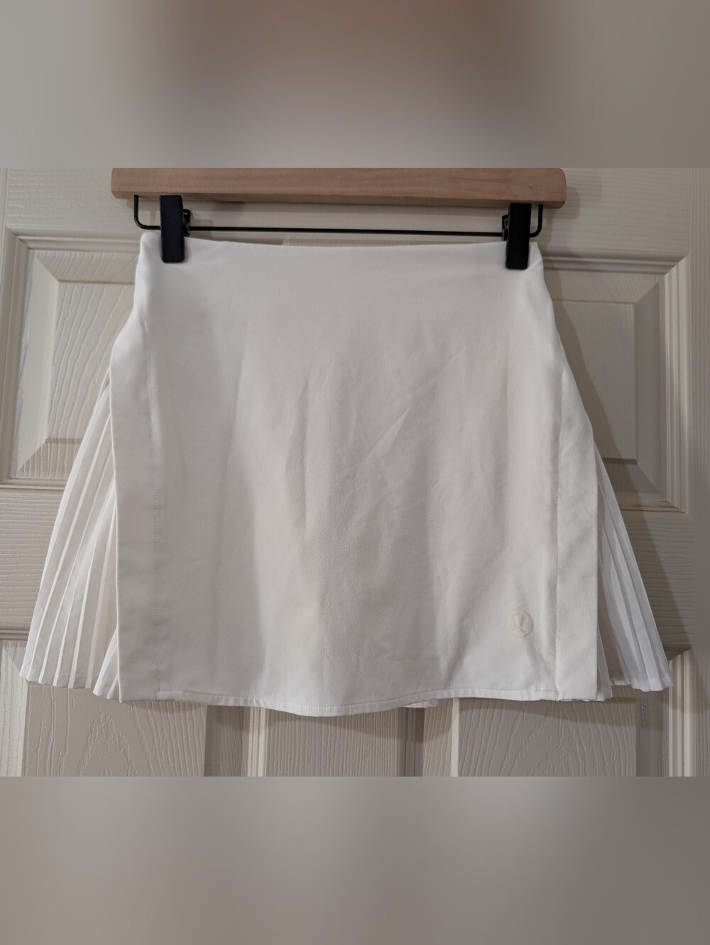 lululemon athletica White Pleated-Panel Mini Skirt